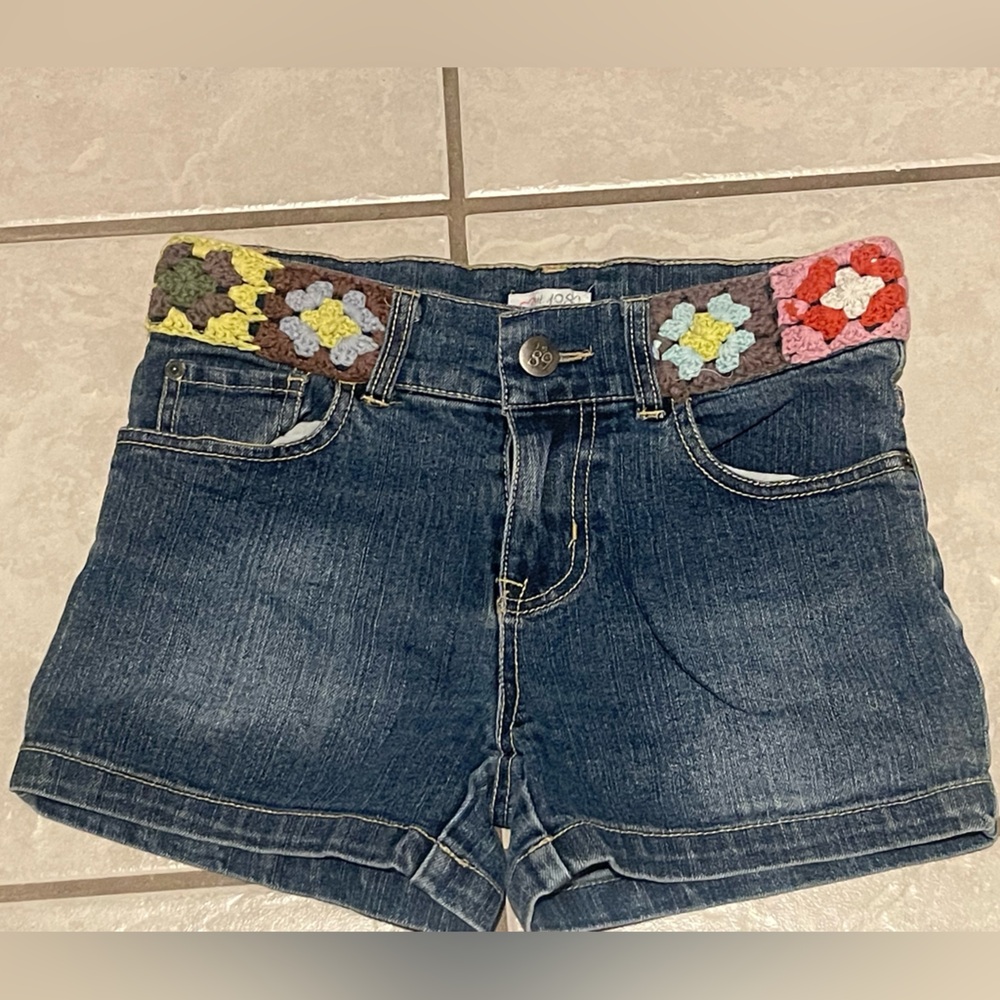 Children's Place VTG Blue Jean Shorts with Colorful Crochet Details Size 12